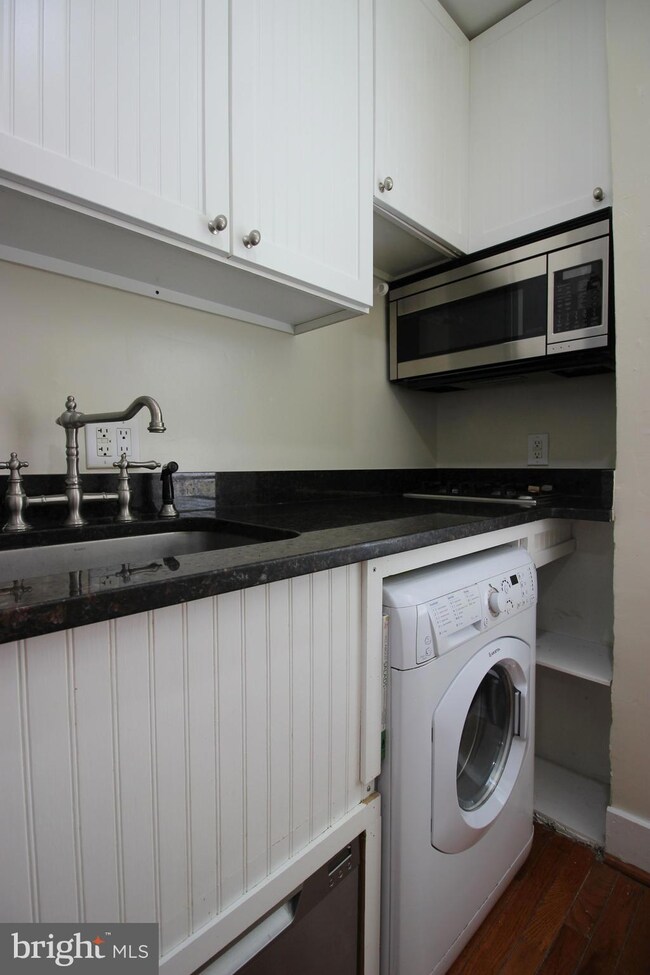 3237 N St NW unit 15, Washington, DC 20007 - photo 6