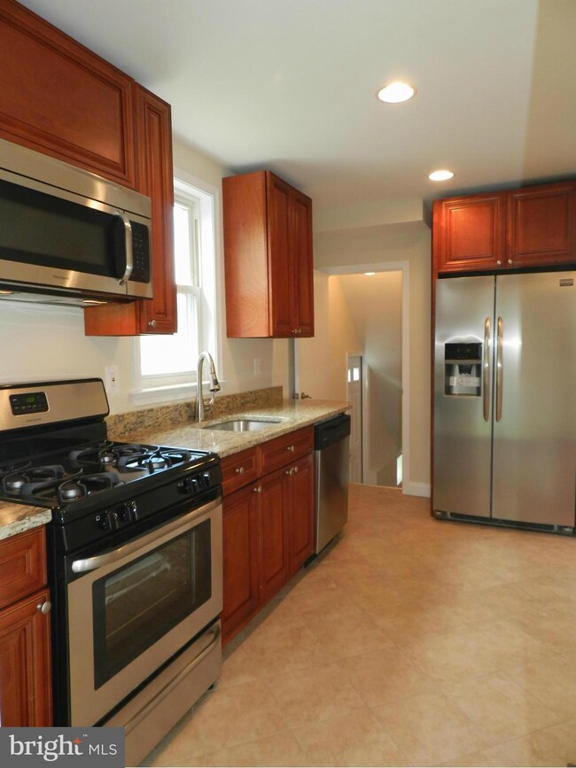 3409 Northway Dr, Parkville, MD 21234 - photo 3