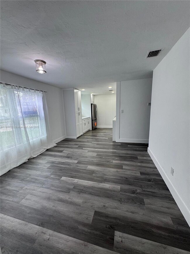 5611 SW 38th St, Davie, FL 33314 - photo 3