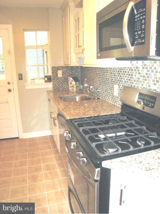 810 Devon Place, Alexandria, VA 22314 - photo 5