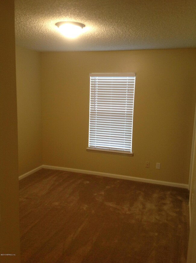 7643 Jillian Ct, Jacksonville, FL 32210 - photo 4