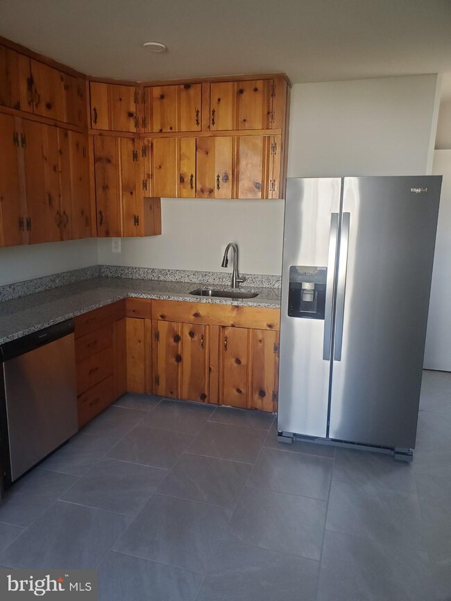 9306 Vaughn Place, Lanham, MD 20706 - photo 6