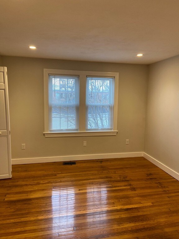 40 Victory Rd unit 1, Dorchester, MA 02122 - photo 4