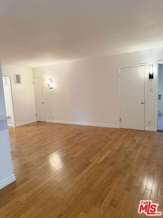6013 Carlton Way unit 1, Los Angeles, CA 90028 - photo 3