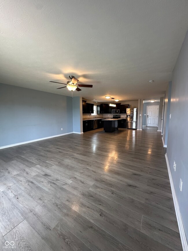 972 Redwood Dr, Franklin, IN 46131 - photo 4