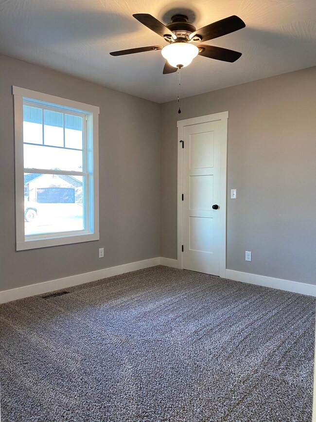 CE208794-3C40-42C4-ACA0-327BD67B0343