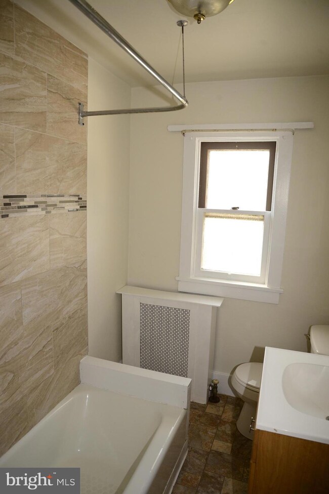 136 W Granada Ave, Hershey, PA 17033 - photo 7