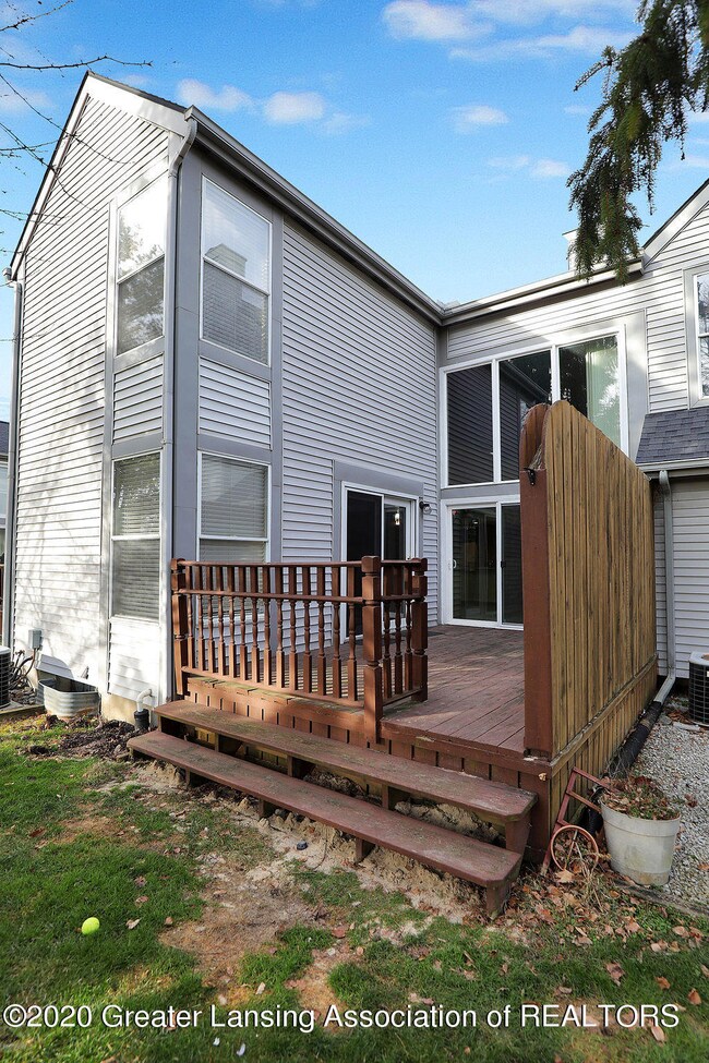 1912 Lourdes Ct