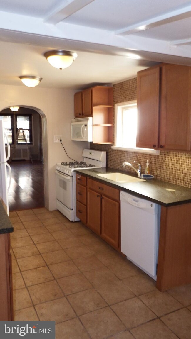 4424 Fleming St, Philadelphia, PA 19128 - photo 5