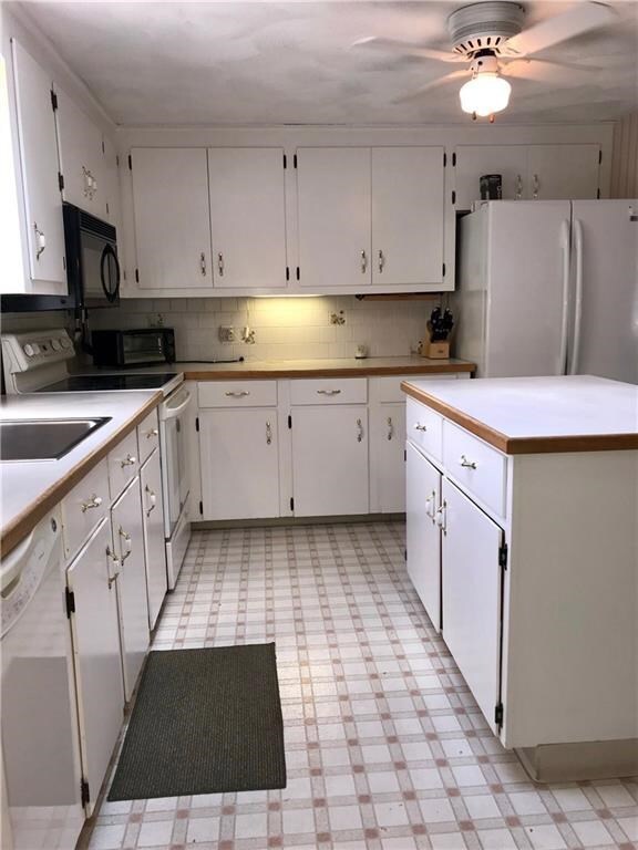 58 Bramble Ln, West Warwick, RI 02893 - photo 3