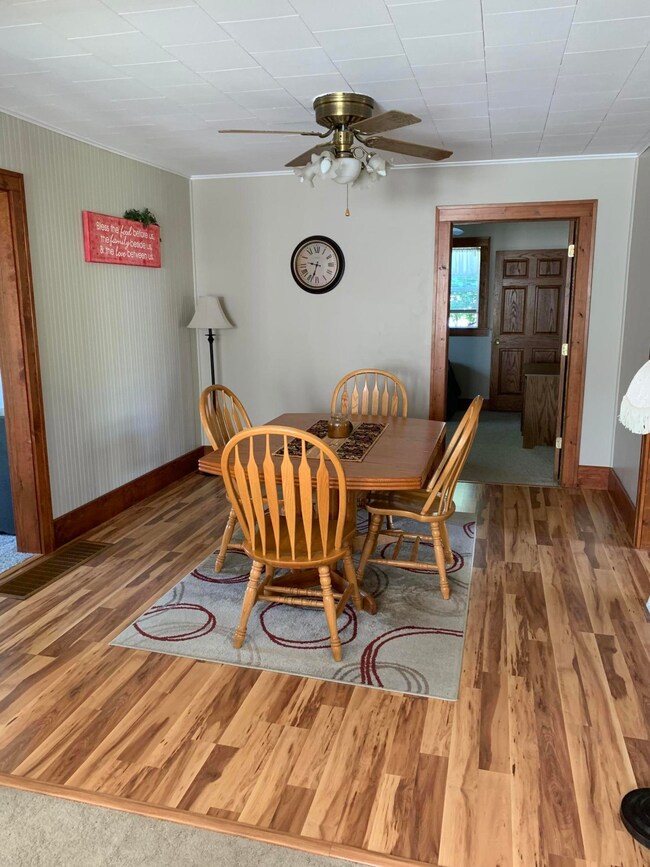 515 3rd St SE, Jamestown, ND 58401 - photo 5