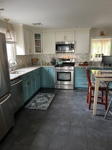 27 Cinnamon Cir, Walpole, MA 02081 - photo 3