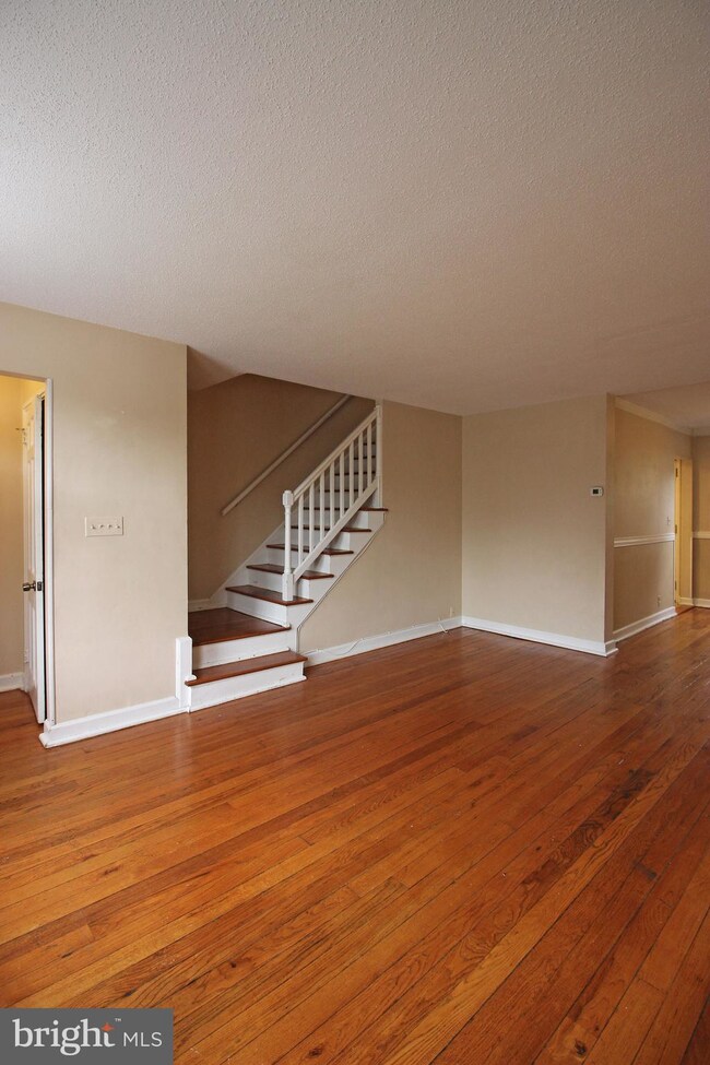 3615 S Wakefield St, Arlington, VA 22206 - photo 2