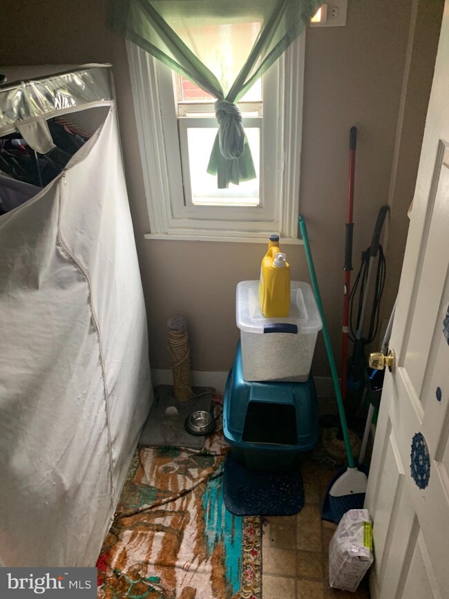 437 Mechanic St, Camden, NJ 08104 - photo 6