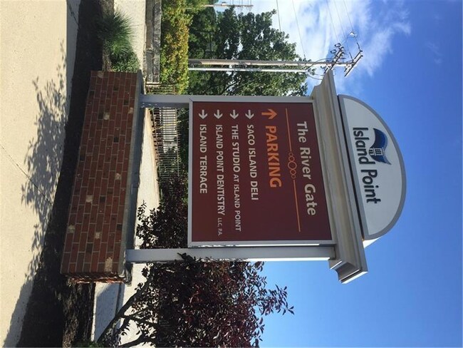 Island Terrace unit 136, Saco, ME 04072 - photo 2