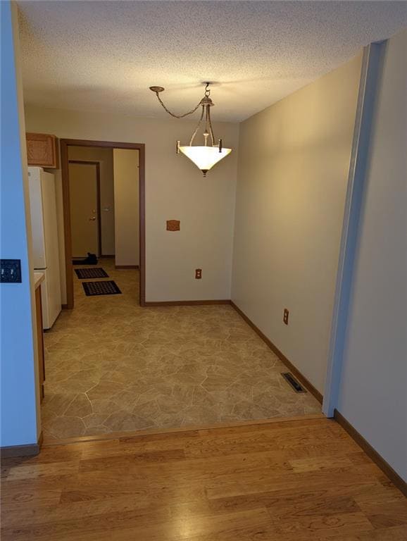 3633 Oak Tree Ln unit Bld 4, unit 2, Eau Claire, WI 54701 - photo 3