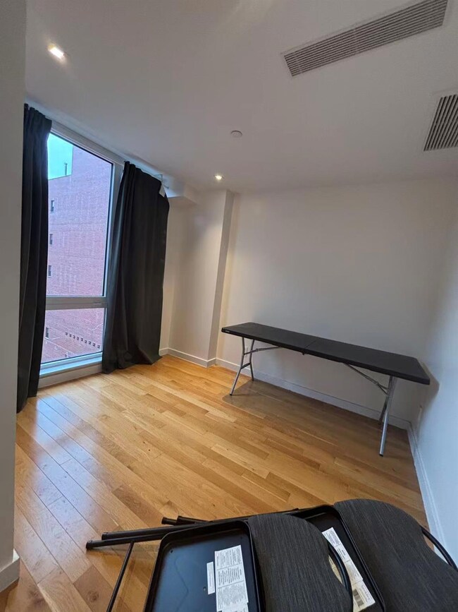 4223 Parsons Blvd unit 5D, Flushing, NY 11355 - photo 4