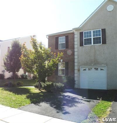 3670 Clauss Dr, Macungie, PA 18062 - photo 2