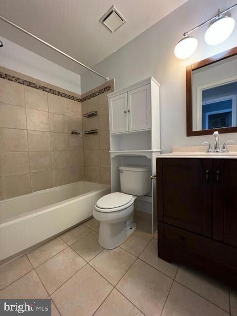 9234 Cardinal Forest Ln unit 201, Lorton, VA 22079 - photo 7