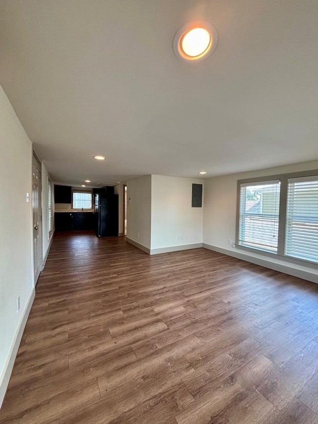 1009 Enid St unit B, Houston, TX 77009 - photo 6