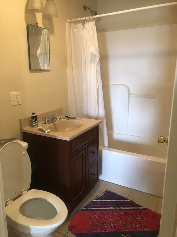 246 Humphrey St unit 5, Swampscott, MA 01907 - photo 7