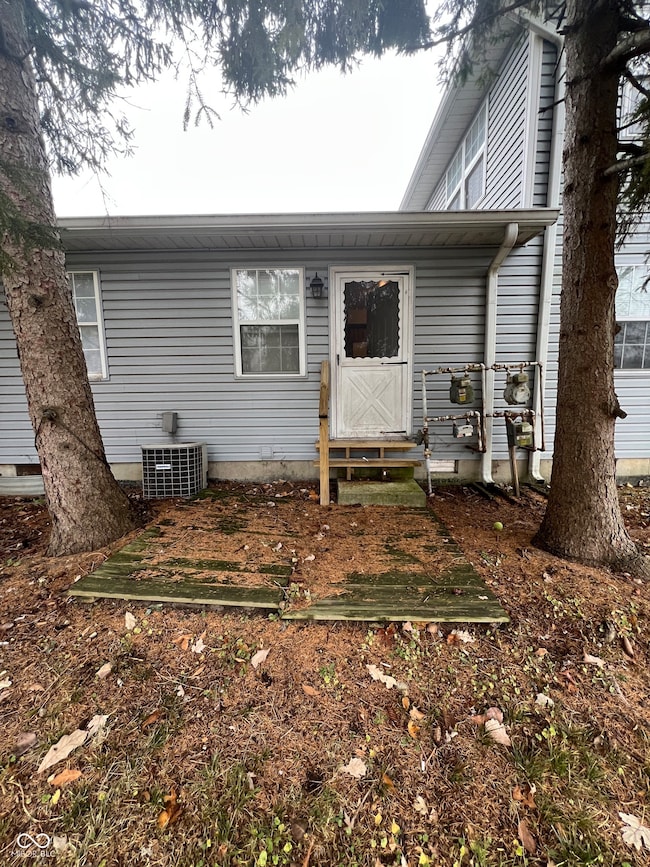 1325 Millerwood Ct, Lebanon, IN 46052 - photo 2