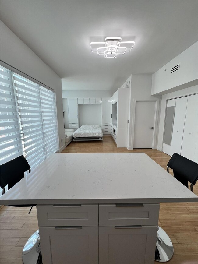 133 NE 2nd Ave unit 1610, Miami, FL 33132 - photo 4