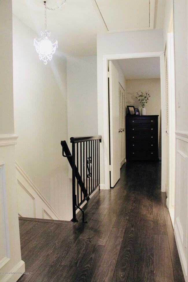 8 Redwood Loop, Staten Island, NY 10309 - photo 6