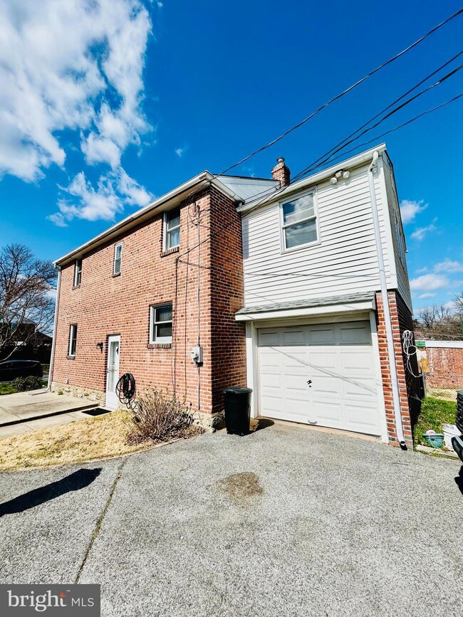 409 Benson Ave, Glenolden, PA 19036 - photo 3