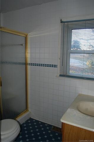 127 Birdsey St, Statesville, NC 28677 - photo 6