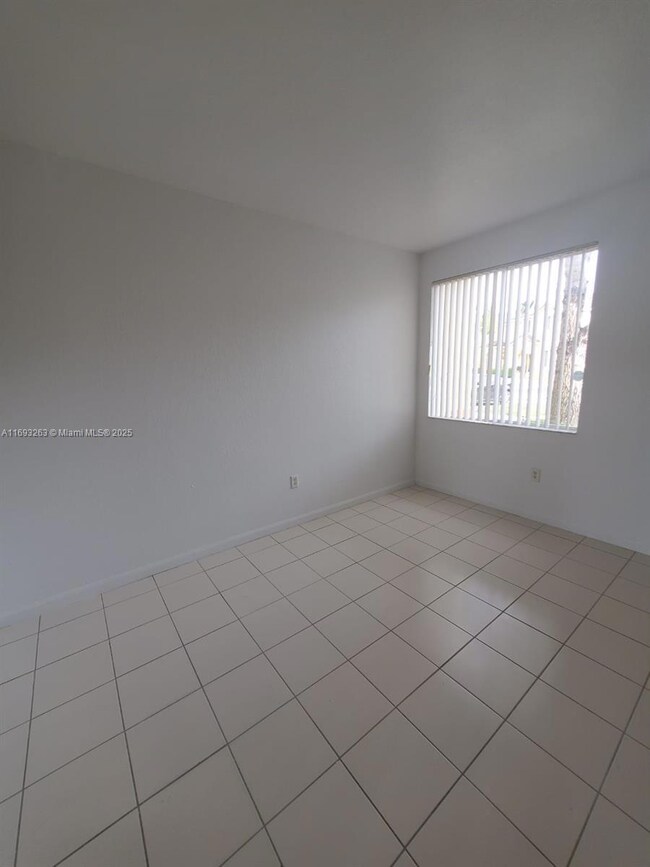 2717 SE 15th Place unit 157, Homestead, FL 33035 - photo 5