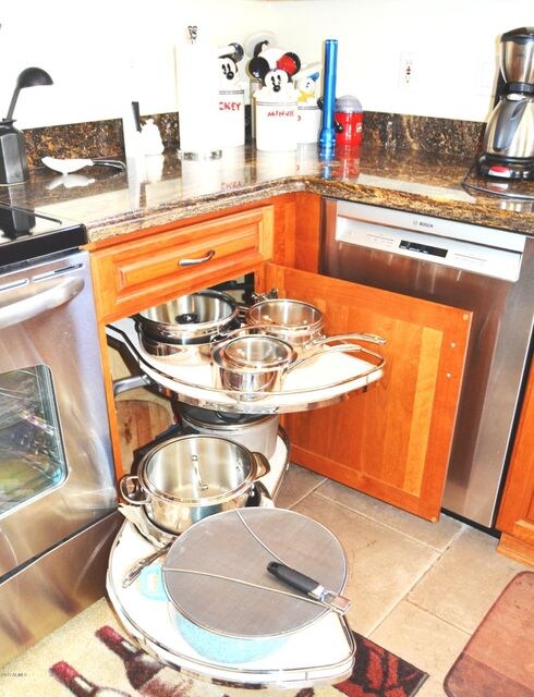 Kitchen_pullouts