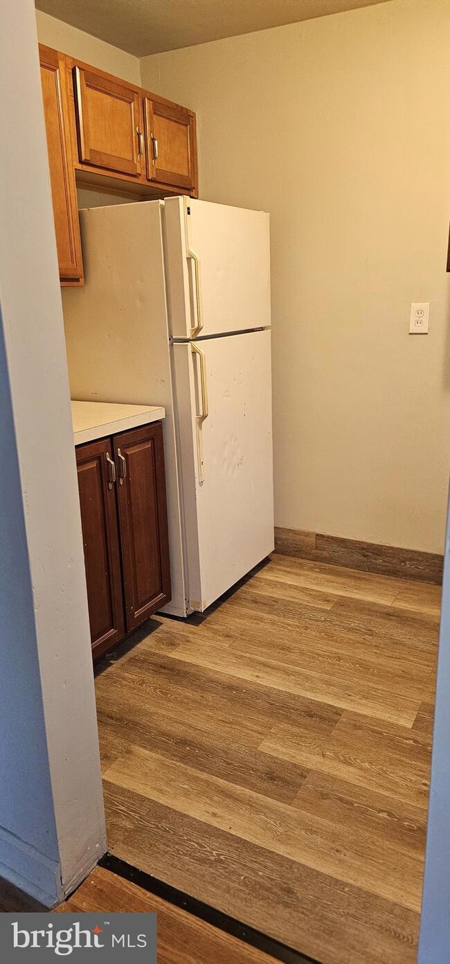 722 E Chester Pike unit C, Ridley Park, PA 19078 - photo 3