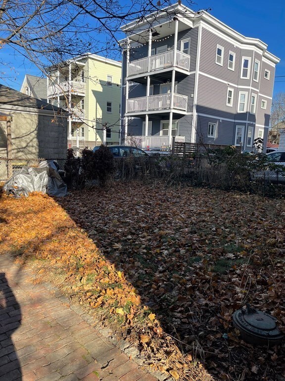 137 Dudley St unit 1, Cambridge, MA 02140 - photo 3