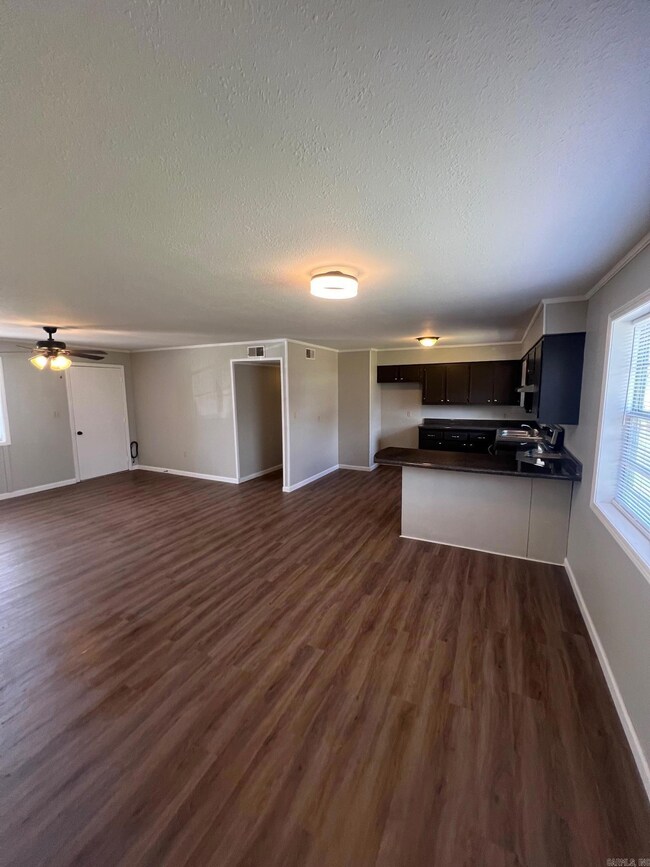 411 Walnut Dr, Paragould, AR 72450 - photo 4