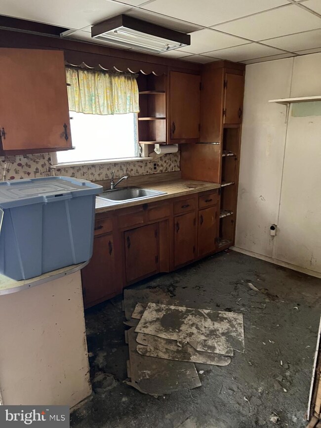 10724 Scaggsville Rd, Laurel, MD 20723 - photo 3