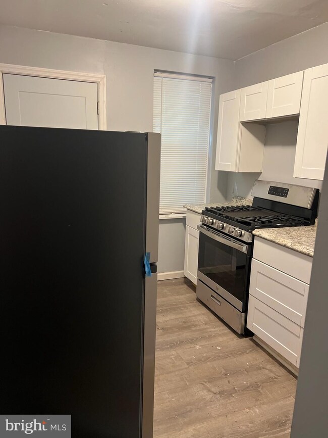 467 E Penn St, Philadelphia, PA 19144 - photo 3