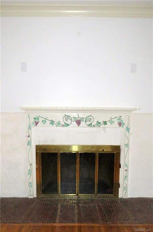 Woodburning Fireplace with tiled hearth