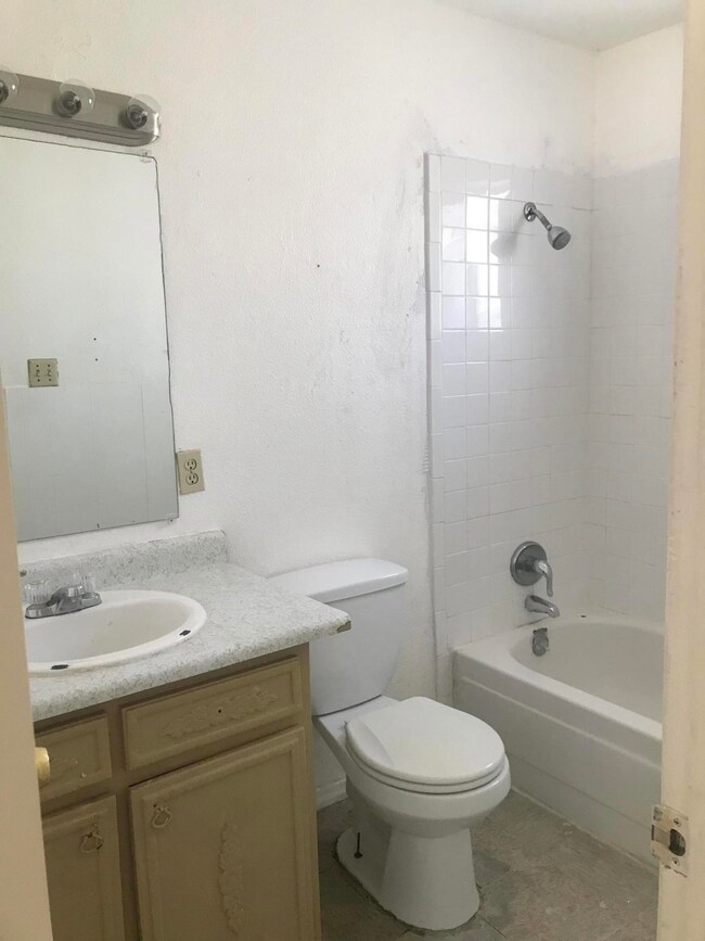 7828 West Dr unit A, El Paso, TX 79915 - photo 7