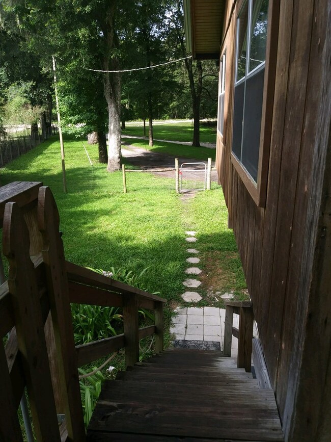 2249 NE 120th Loop, Branford, FL 32008 - photo 3