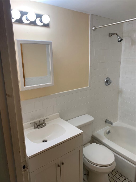 1890 Broad St unit 115, Cranston, RI 02905 - photo 3