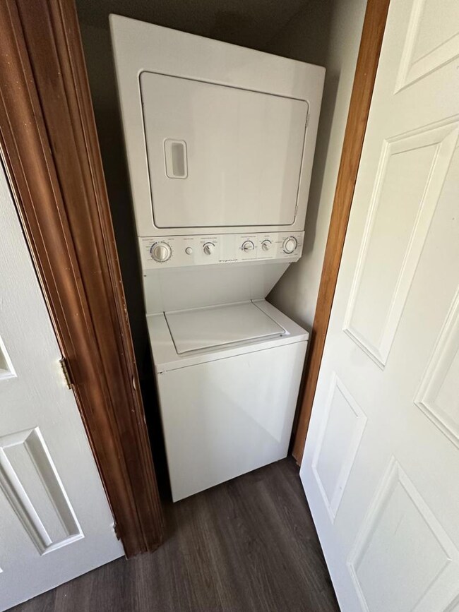 3531 Ivy Commons Dr unit 301, Raleigh, NC 27606 - photo 3