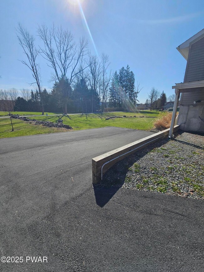 27 Bryant Rd, Honesdale, PA 18431 - photo 7