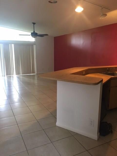 22252 Woodspring Dr unit B, Boca Raton, FL 33428 - photo 4