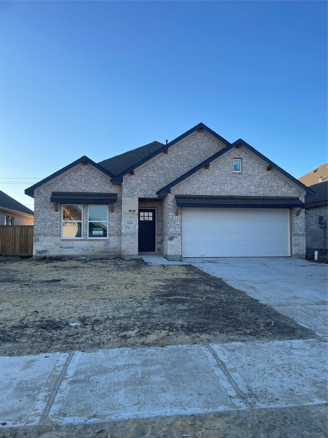 3130 Emerald Hills Dr, Angleton, TX 77515 - photo 2