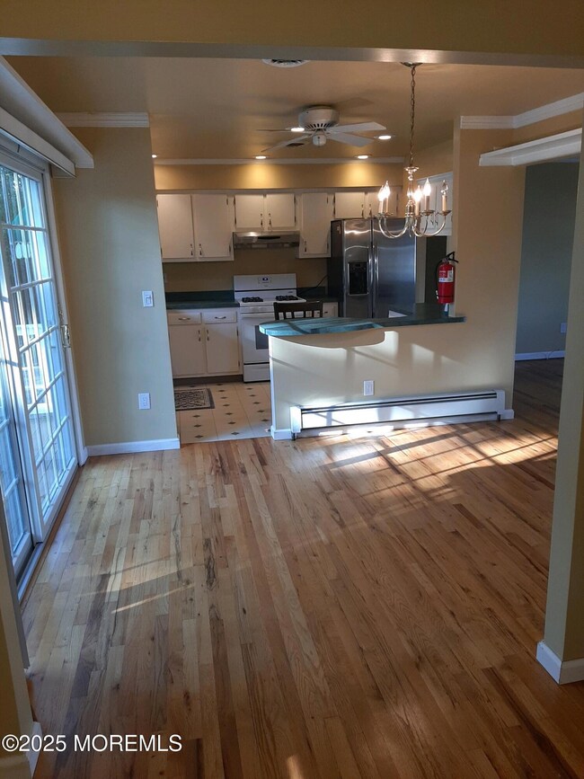 32 Sutherland Ct, Toms River, NJ 08757 - photo 6