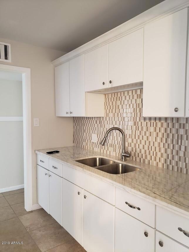 5937 W Maryland Ave, Glendale, AZ 85301 - photo 6