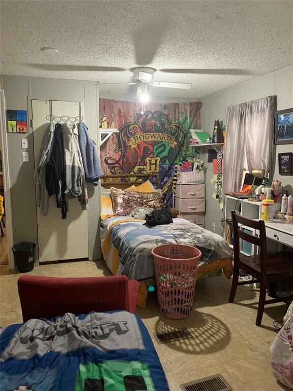 825 Pease River Dr, Granbury, TX 76048 - photo 5