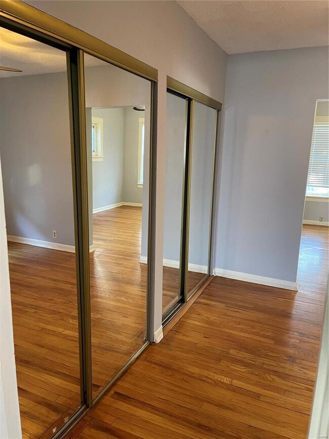 5247 Bancroft Ave unit 2W, Saint Louis, MO 63109 - photo 6