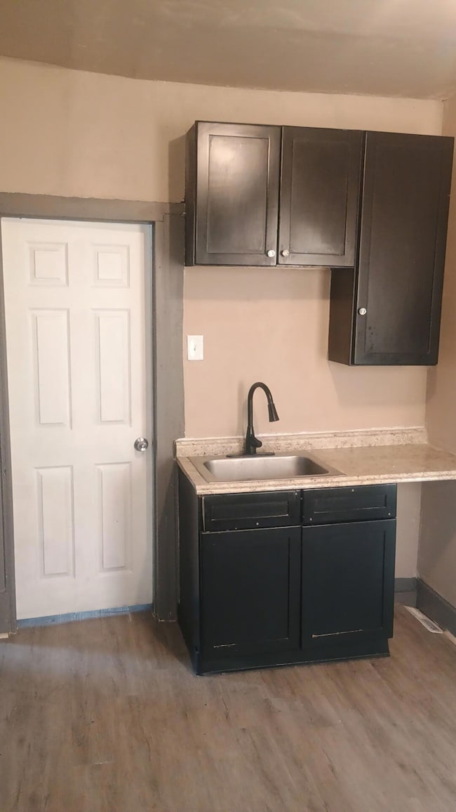 3059 N 10th Ln, Milwaukee, WI 53206 - photo 3